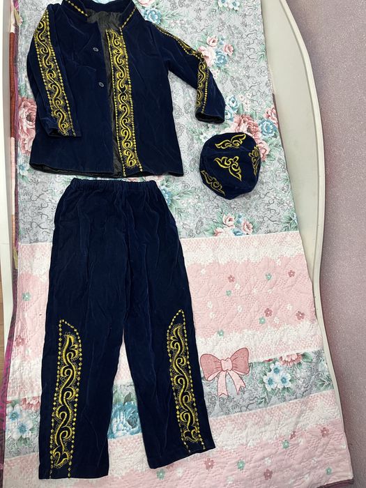 Казахский нацинальный костьюм