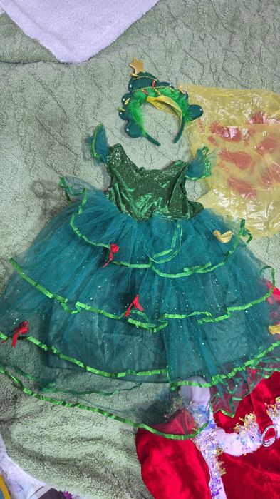 Прокат  костюм санта для девоче 3000к