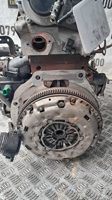 kit ambreiaj VW Passat B8 2.0 TDI CRLB an 2017 cod 04L105266C