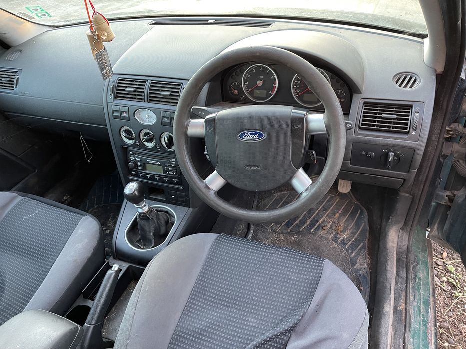 Ford Mondeo 2.0 i на части