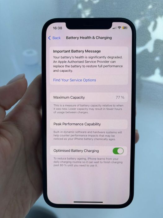 Iphone 12 в отличном состоянии
