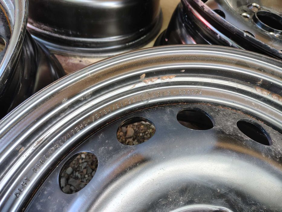 4бр.ЖЕЛЕЗНИ ДЖАНТИ 17ки за BMW 5x120 7,5j et34