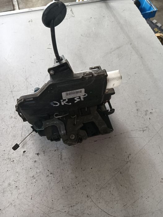 Broasca Usa Dreapta Spate Volkswagen Touran (5T1) [ 2015 - > ] Oem 7L0