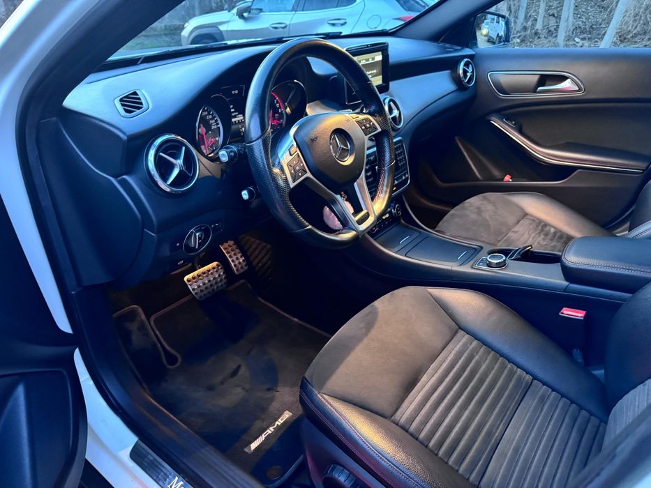 Mercedes Benz Gla Pachet amg Interior exterior 4matric