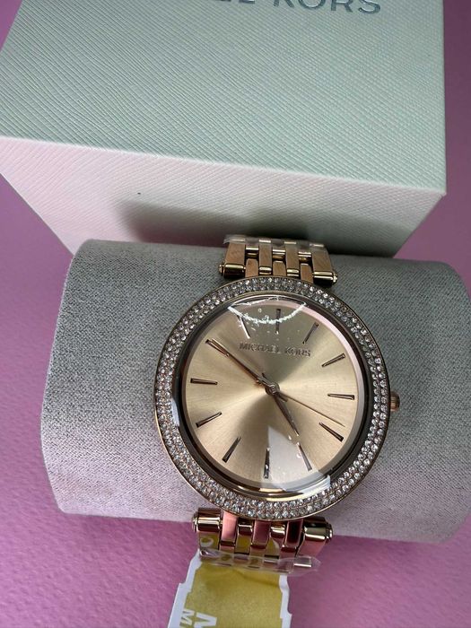 Нови оригинални часовници Michael Kors