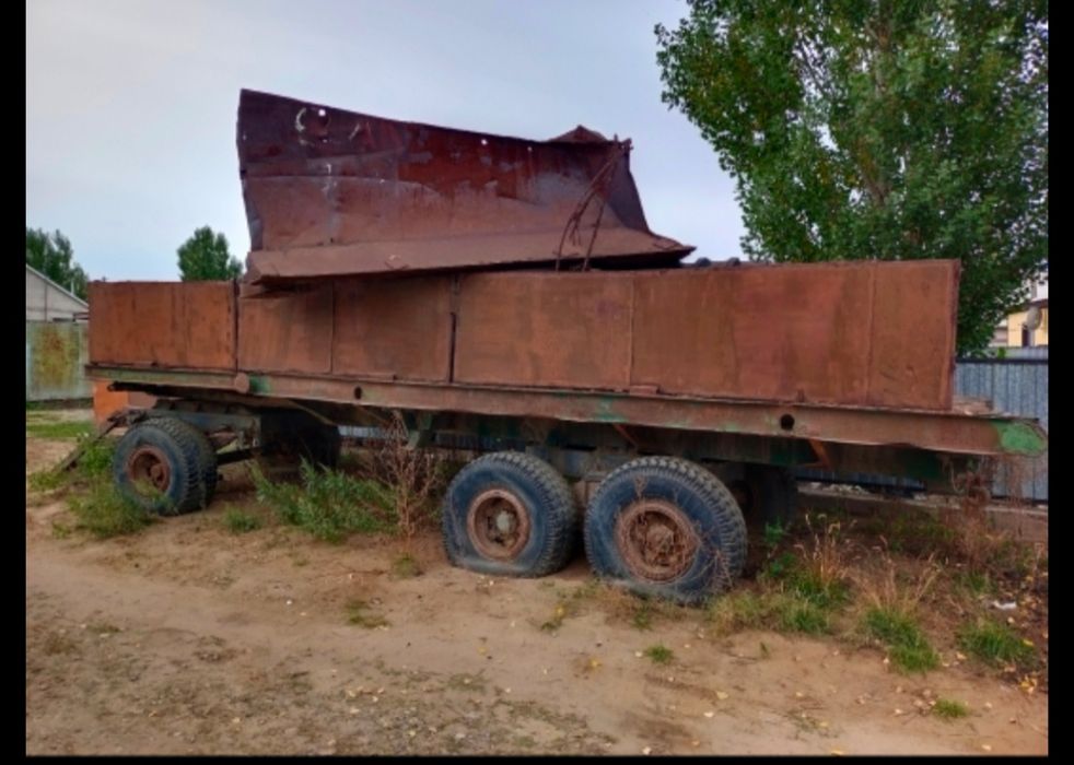 Продам прицеп от К-700 для сельско хозяйства