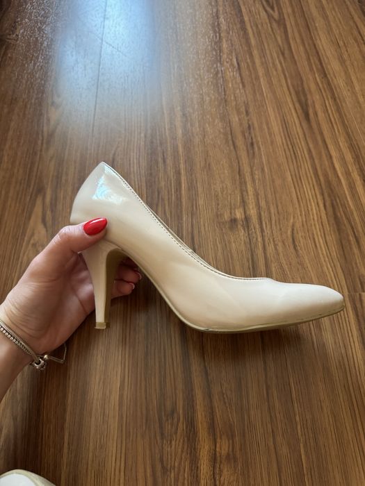 Pantofi Stiletto Nude