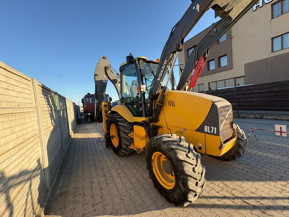 Buldoexcavator  Volvo