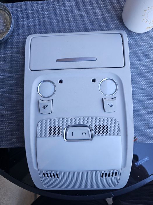 Plafoniera audi a4 b8