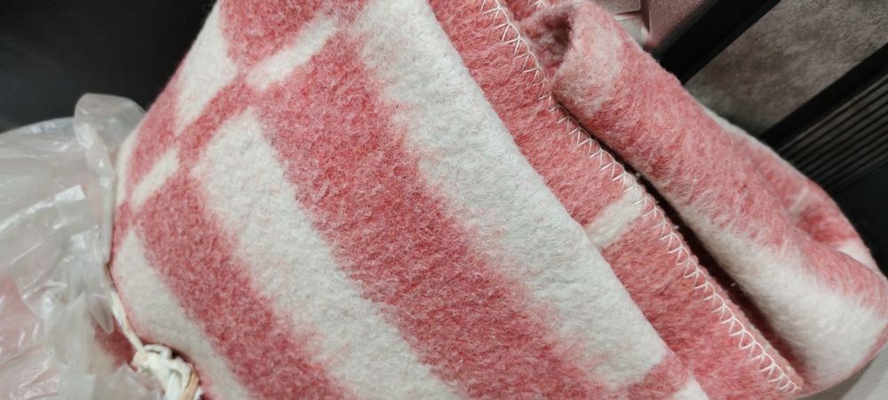 Шерстяное одеяло, очень тёплое