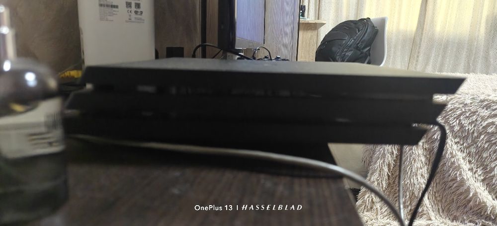 Playstation 4 pro 1tb ЧИТАТЬ ОПИСАНИЕ