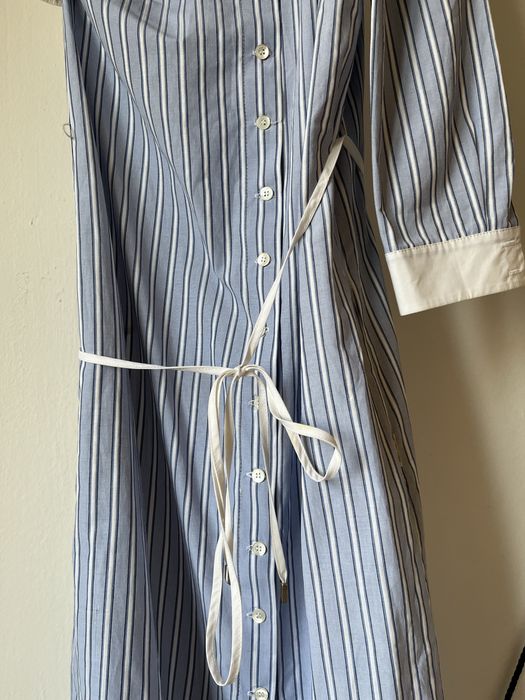 Платье дизайнерское, с открытым плечом