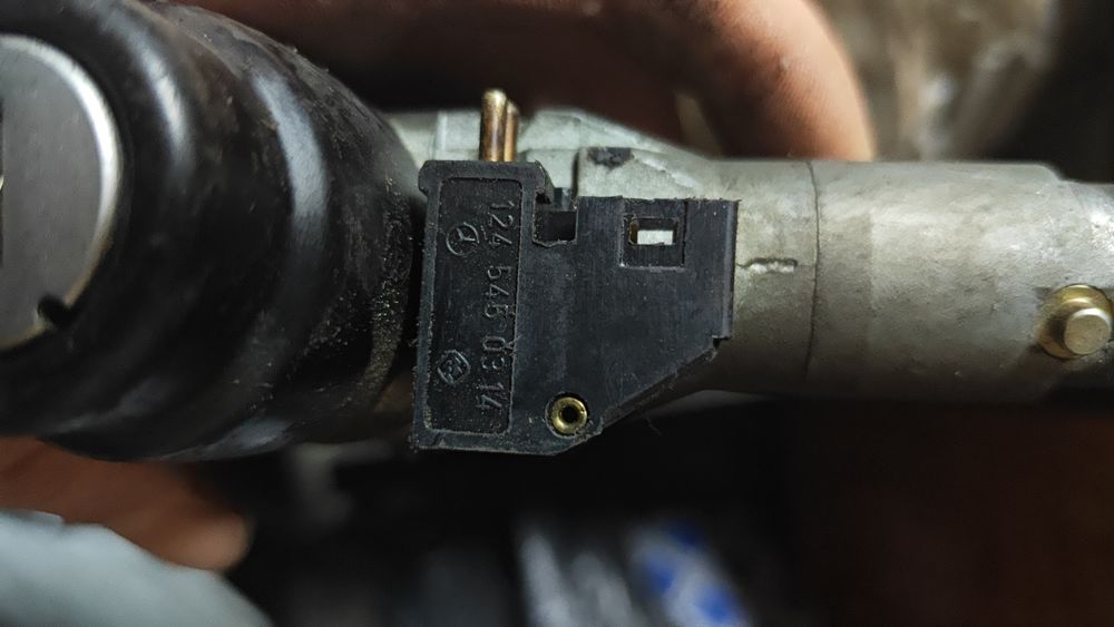 Продам запчасти мерседес