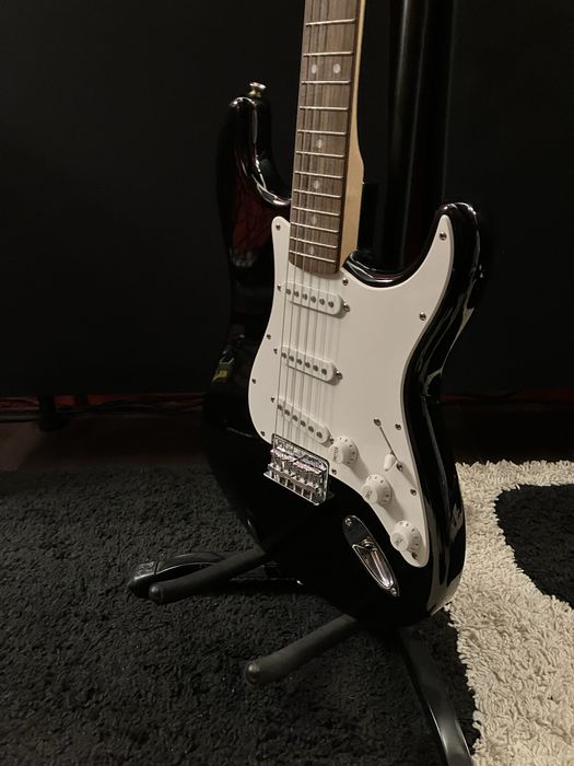 Fender Squier Stratocaster Black