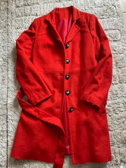 Palton lana wool 80% marime fexibila S-L rosu stare foarte buna