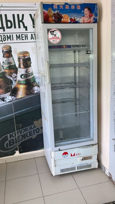 Продам холодильник для магазина