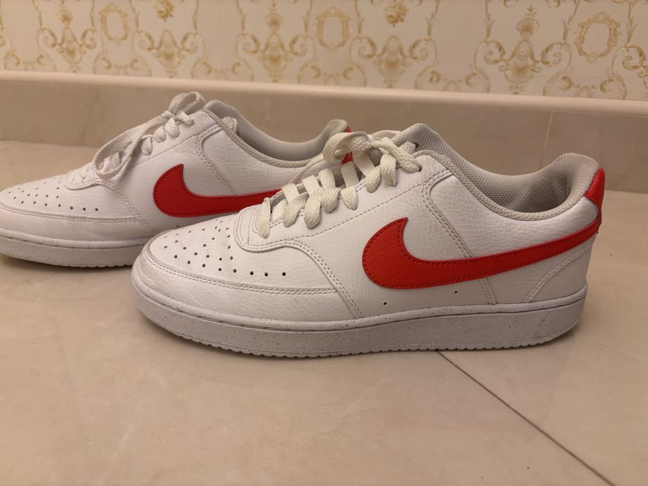 Продавам маратонки nike