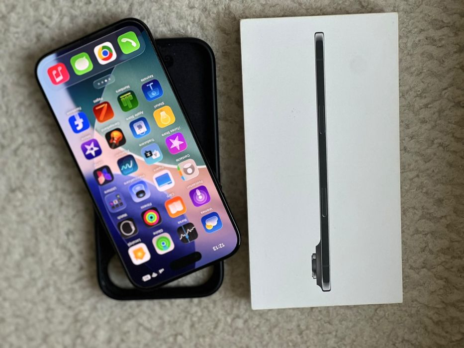 iPhone 17 AIR 256 GB 100% baterie