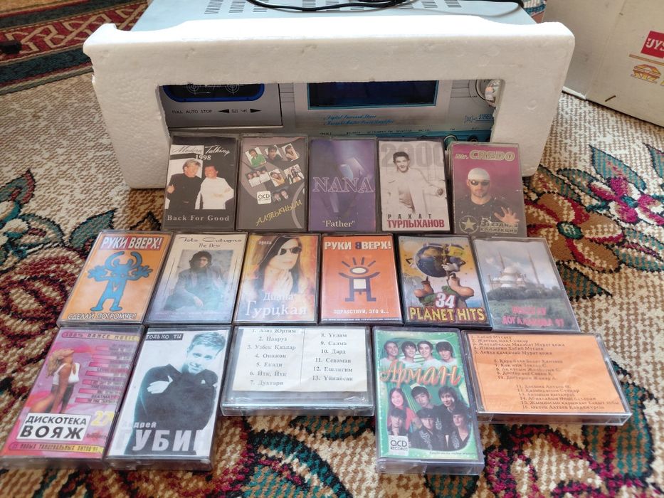 Маяк магнитафон колнки внутри