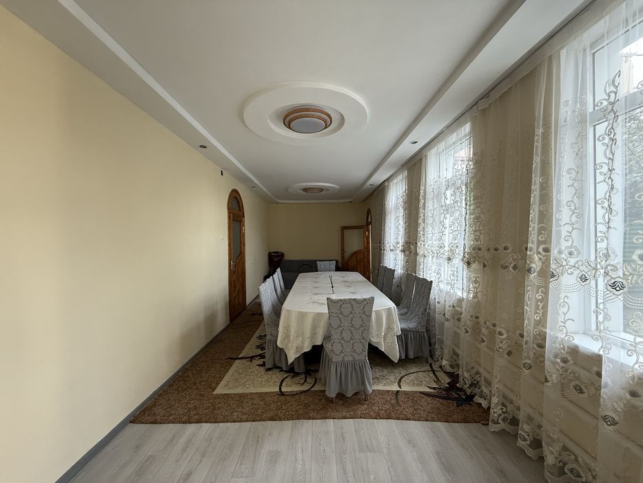 Продается дом 4 соток 7 комнат