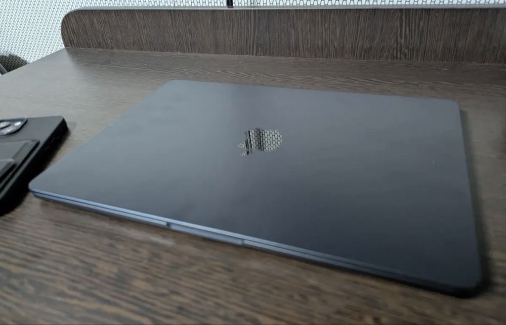 Продам MacBook Air M2