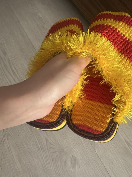 Тапочки вязанные ручной работы