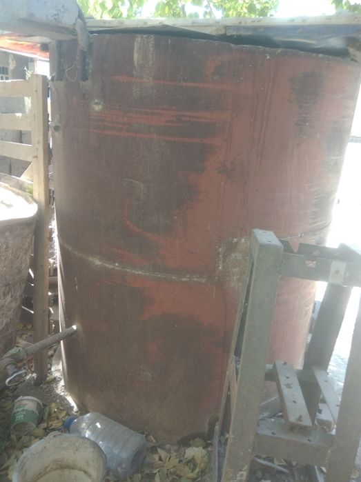 Цестерна бочка ёмкость сотилади.1.20#1.50 буйи