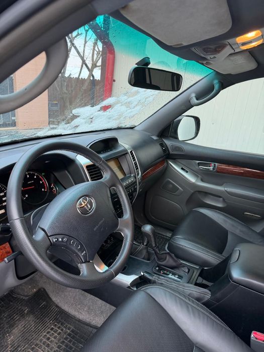 Vand Toyota Land Cruiser j120 in stare impecabila