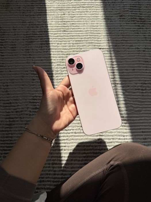 iPhone 15 Plus Roz