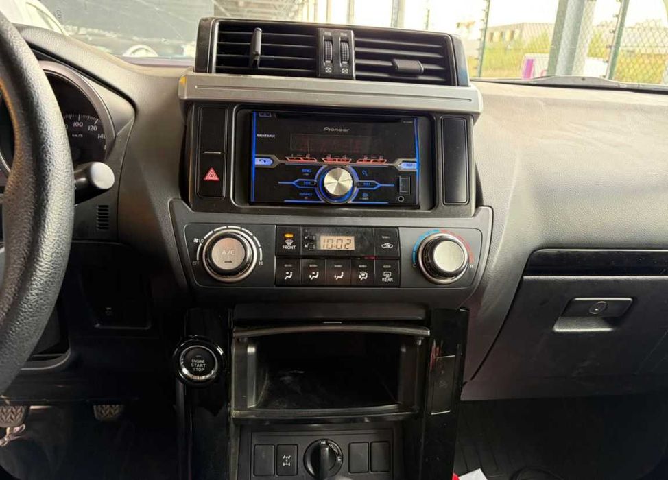 Toyota Land Cruiser 2.8 D-4D 4x4 2015, 3 usi, manuala, fara daune | TVA deductibil, posibilitate leasing