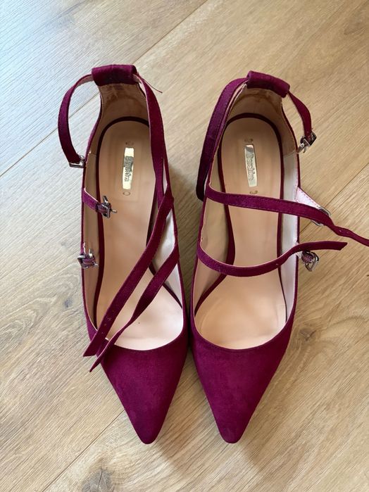 Pantofi Bershka burgundy cu catarame