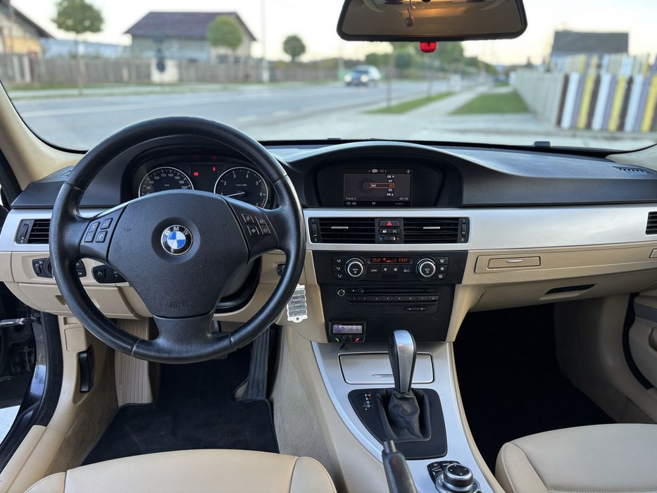 BMW E91/318i/2009/navi/piele/automat