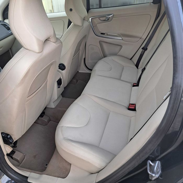 VOLVO XC60 2014 — imagine 4