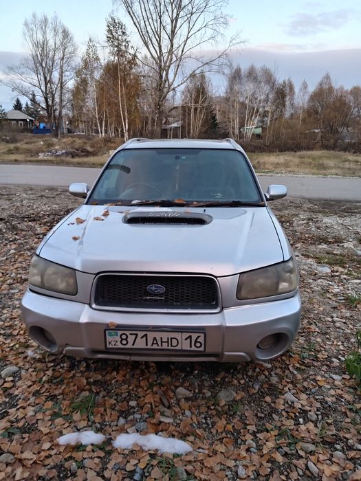 Продам субару форестер срочно