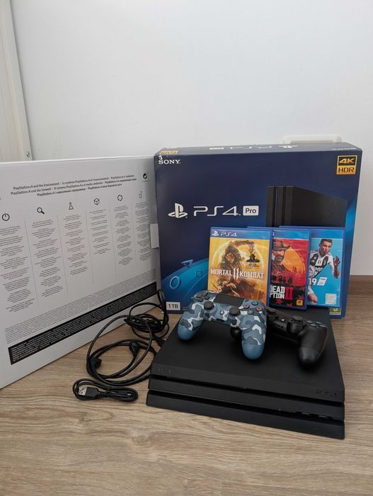 Consola PlayStation 4 Pro - 1TB - 2 x Controller - 3 Jocuri