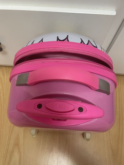 Geamantan fetita oita