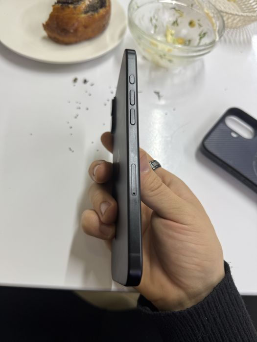 Iphone 16 plus 256 gb 92akb