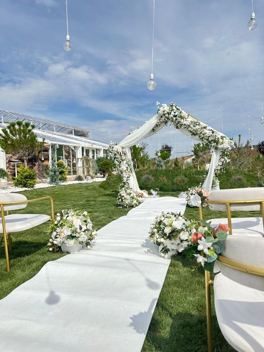 Inchiere decor si aranjamente florale artificiale nunta/botez/cununie