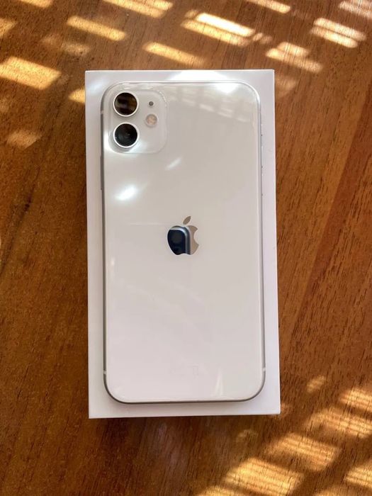 Продам iPhone 11 Айфон 11
