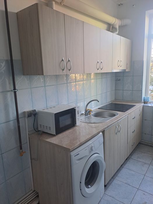 Închiriez apartament
