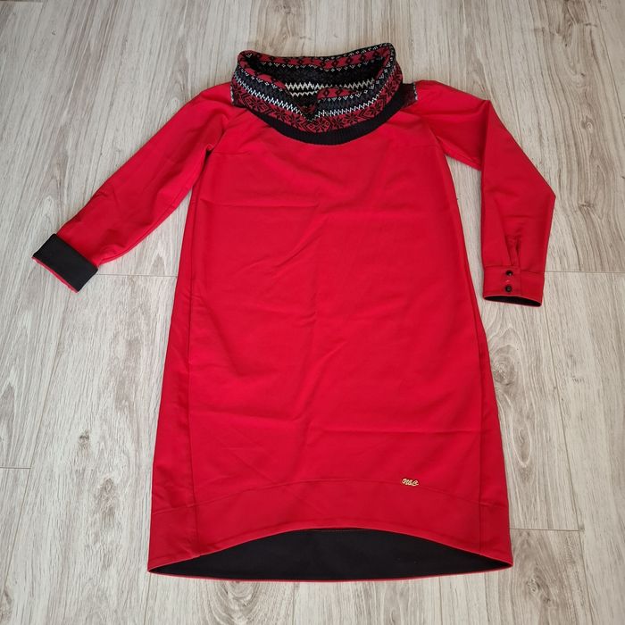 Спортно-елегантна рокля - M