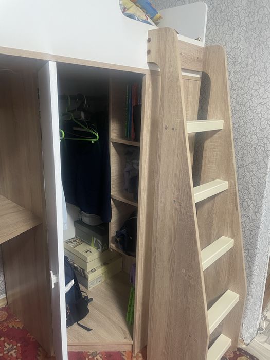 Детская кровать б/у