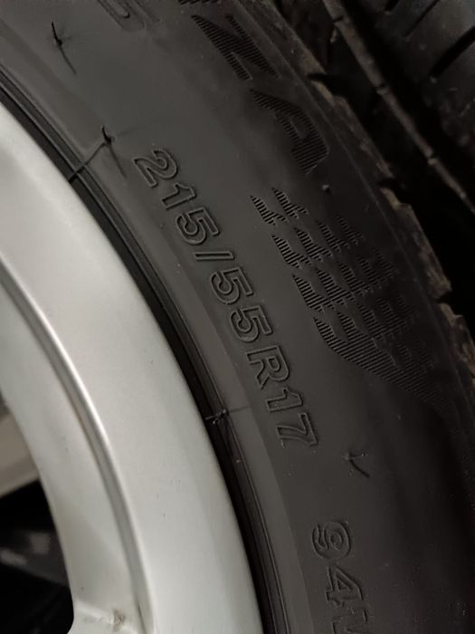 Anvelope 215/55 R17 Bridgestone vara DOT 2025 Passat Golf