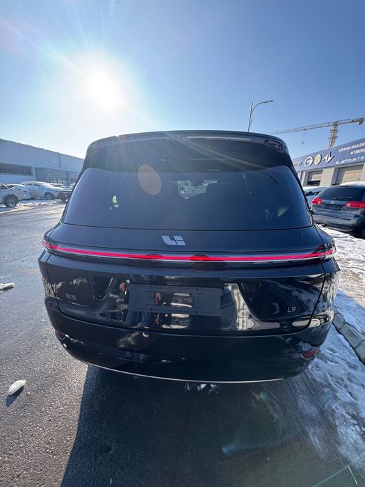 Li 9 Ultra restaling