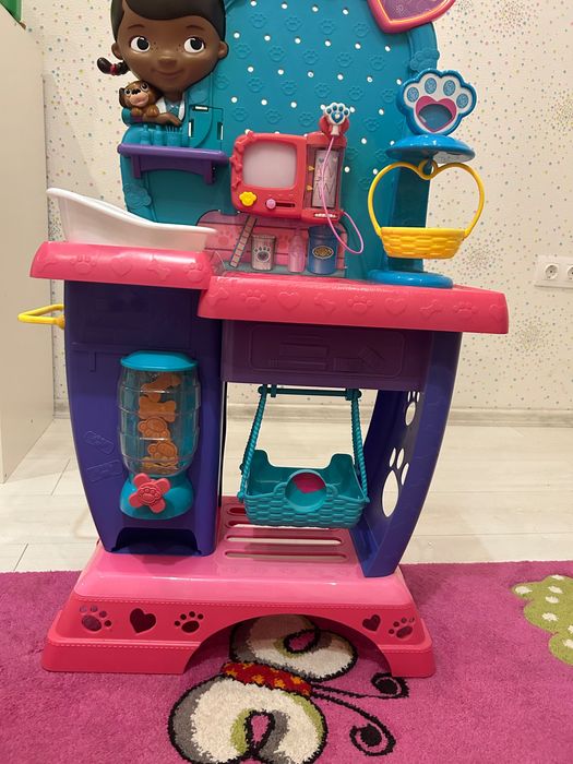 Детска маса -док Макстъфинс,детска клиника