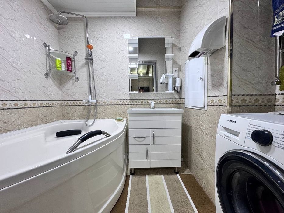 Продажа 1в2/4/4 на Юнусабад-13, 2 хонали сотилади