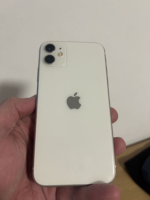Iphone 11 alb 10/10