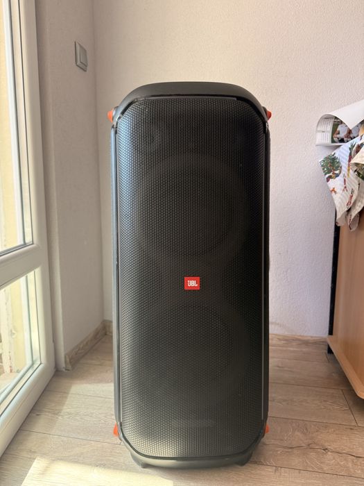 JBL party box 710