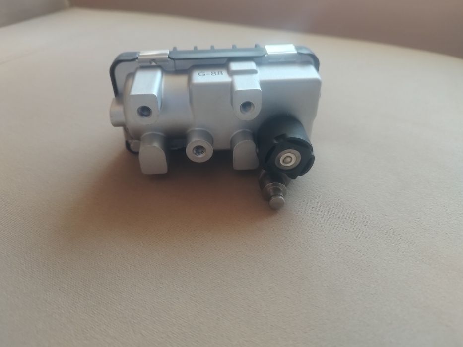 Актуатор турбо Мерцедес ОМ 642 ,Ml, cklass, eclass , cls и д-р.