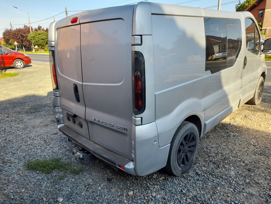 Usi spate stanga/dreapta Vivaro/Traffic/Primastar an 2001-2006